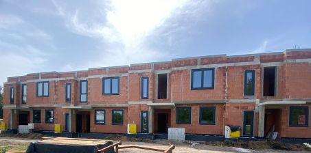 Pierwszy montaż stolarki okiennej