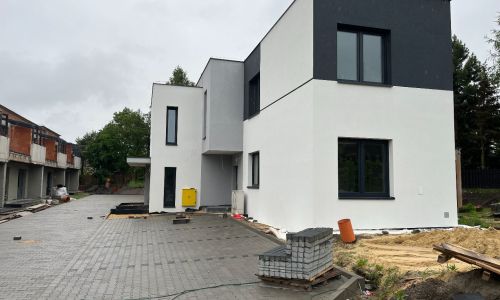 Czerwiec 2026 - kontynuacja prac wykończeniowych na zewnątrz